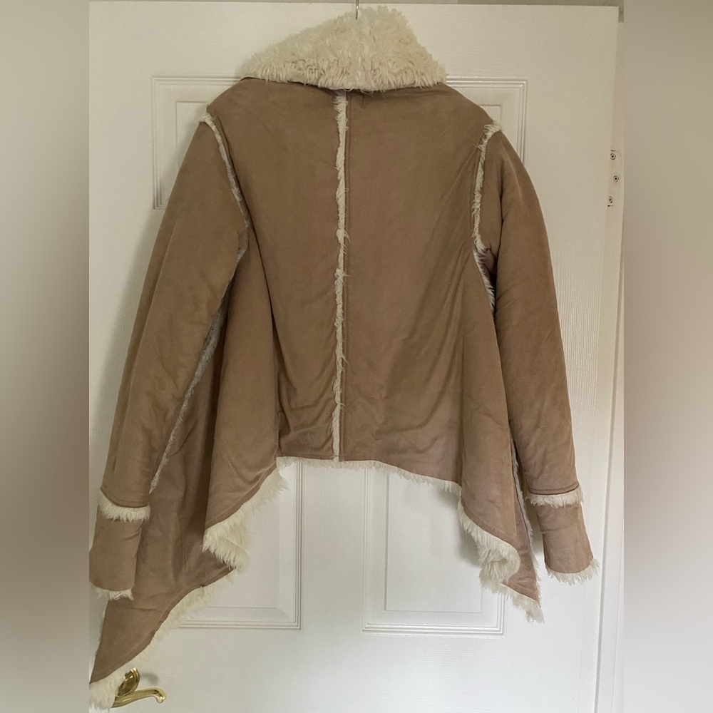 UNIF Chelsea Asymmetrical Shearling Open Front Coat Boho Hippie Penny Lane -Sz S - Picture 5 of 8